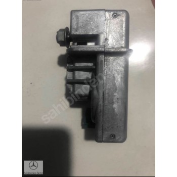 BAŞKAN TİC.MERCEDES A2045458132 W204-212-207 DİREKSİYON KİLİT 2045458132